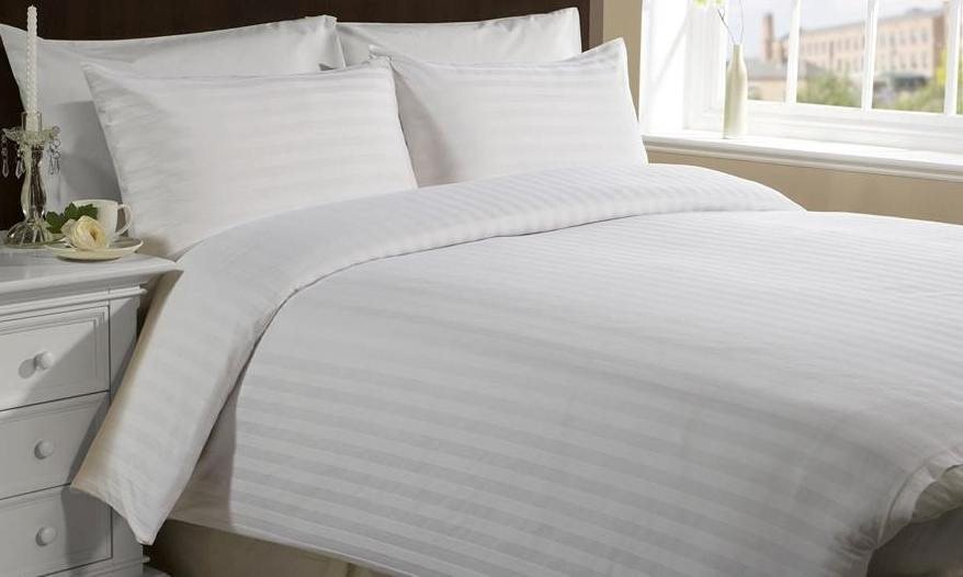 White striped bedding made by Ahmad Fiaz Textiles